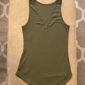 Women’s tank top